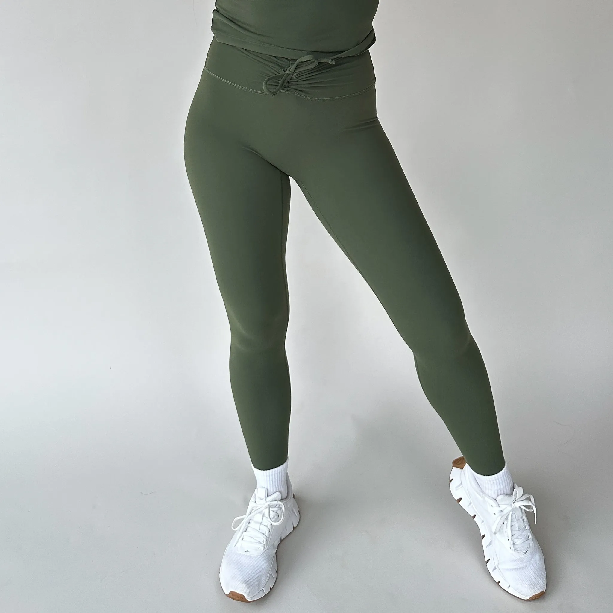 AIRE Ultra-Soft Cinch Legging