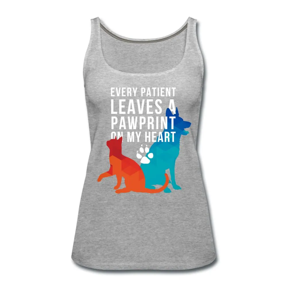 Every patients leaves a pawprint on my heart Women's Tank Top