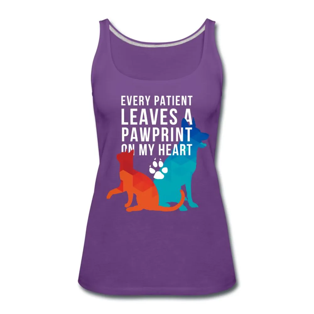 Every patients leaves a pawprint on my heart Women's Tank Top
