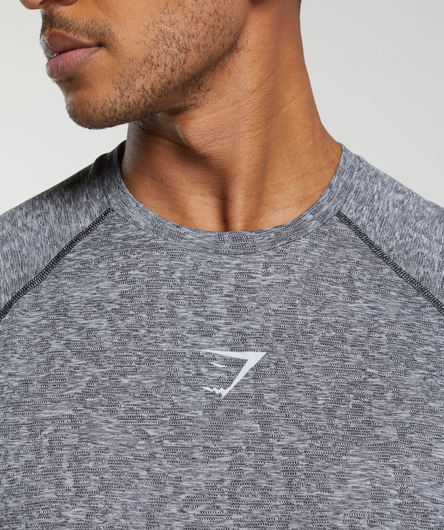 Gymshark Apex T-Shirt - Black/Light Grey