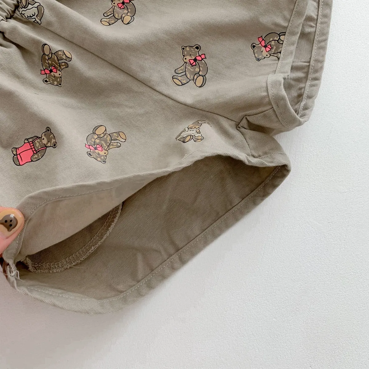 Lightweight Bear Print Shorts