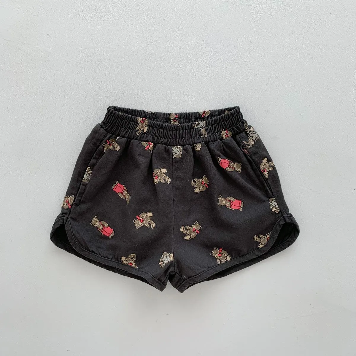 Lightweight Bear Print Shorts