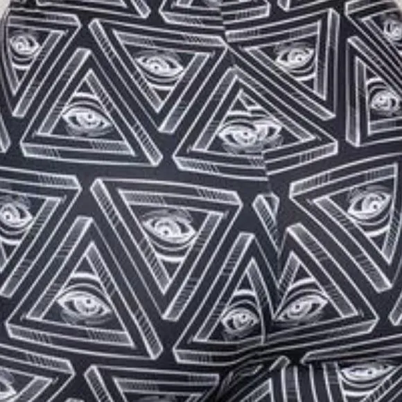 Miz Third Eye: Triangle 3D illusion Graphic Leggings XL